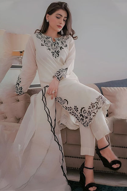 MARIA B - 3PC LAWN EMBROIDERED Suit DM 1024