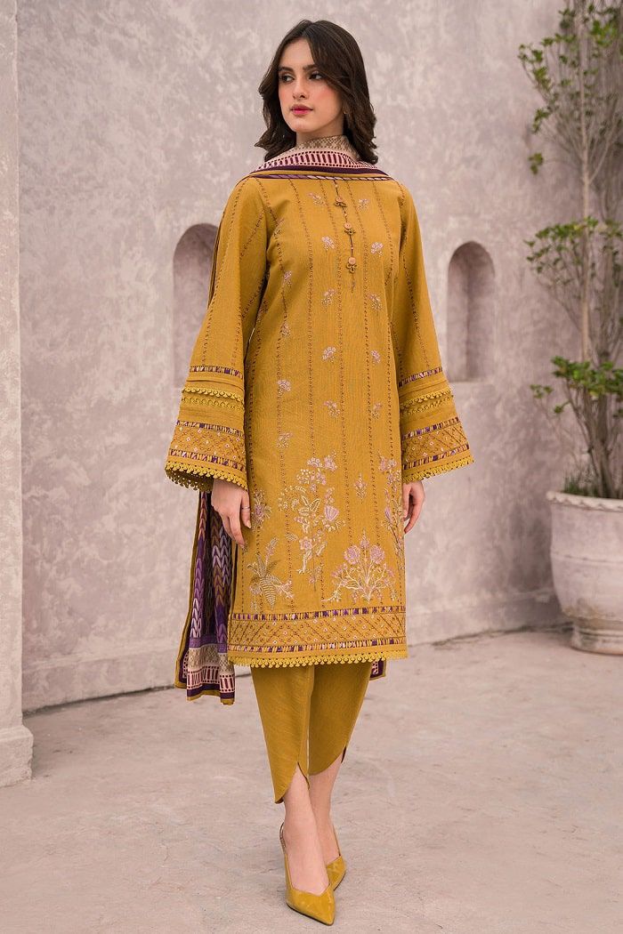 JAZMIN - 3PC LAWN DIAMOND PRINTED DUPATTA AND TROUSER DM 1017