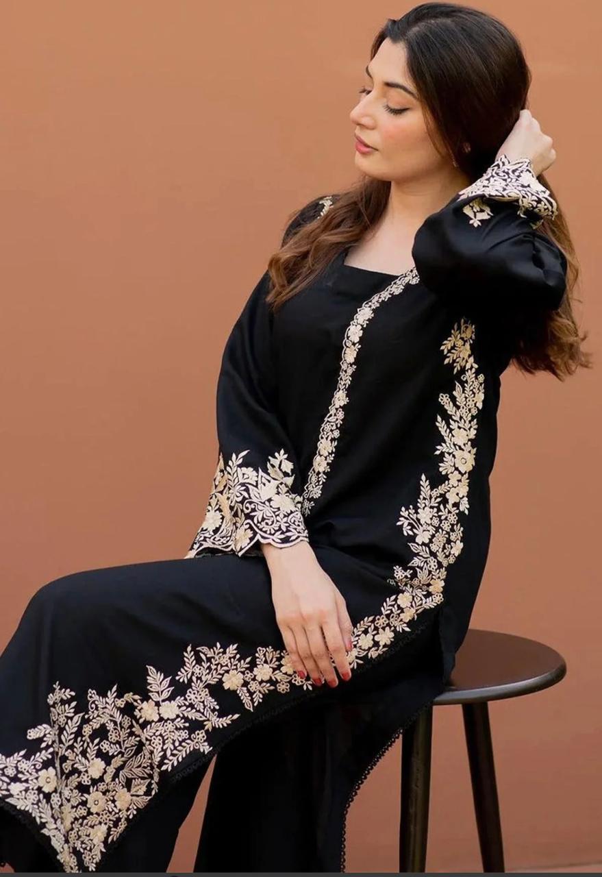 MARIA B - 2PC LAWN EMBROIDERED SHIRT AND TROUSER DM 1021